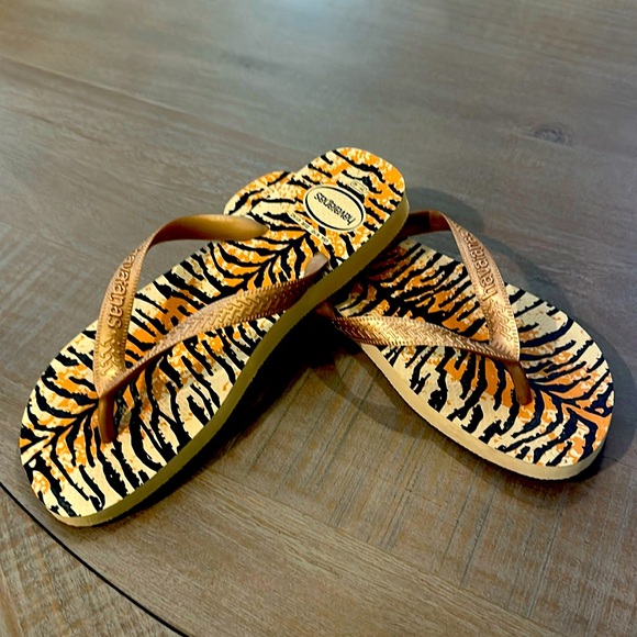 Havaianas Shoes - Havaianas Flip Flop tiger print